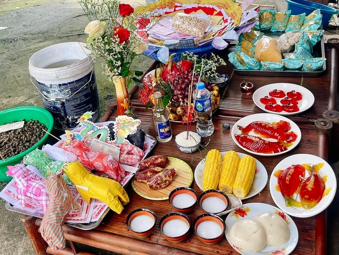 bàn thờ rằm tháng 7